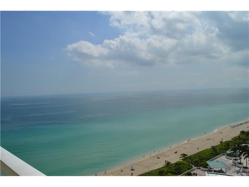 image La Perla Condo71