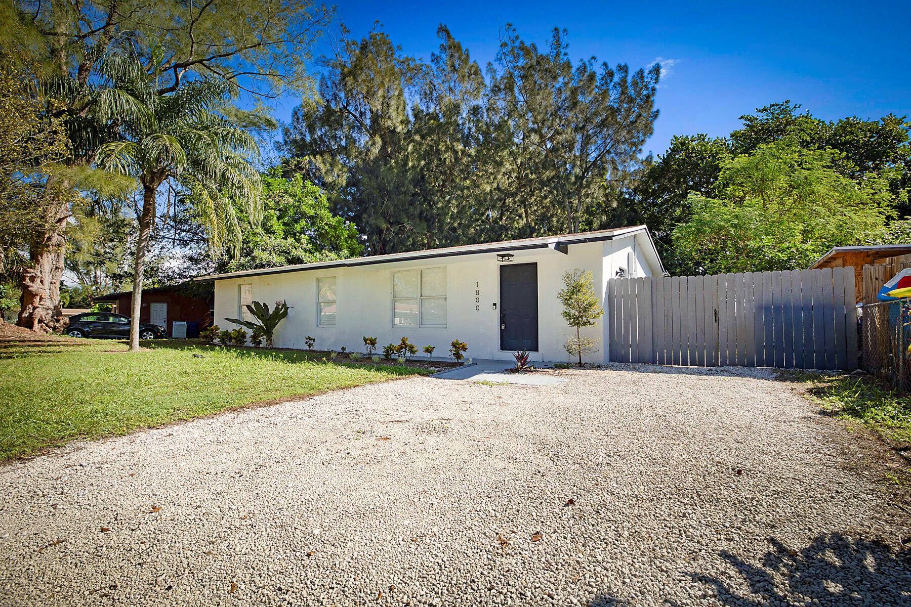 1800 NW 14th Ave