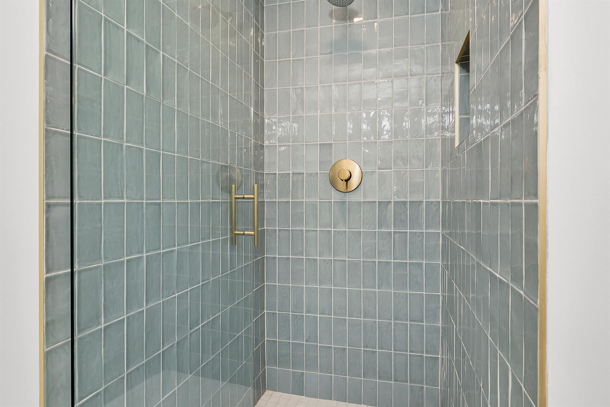 image The Gale Hotel12