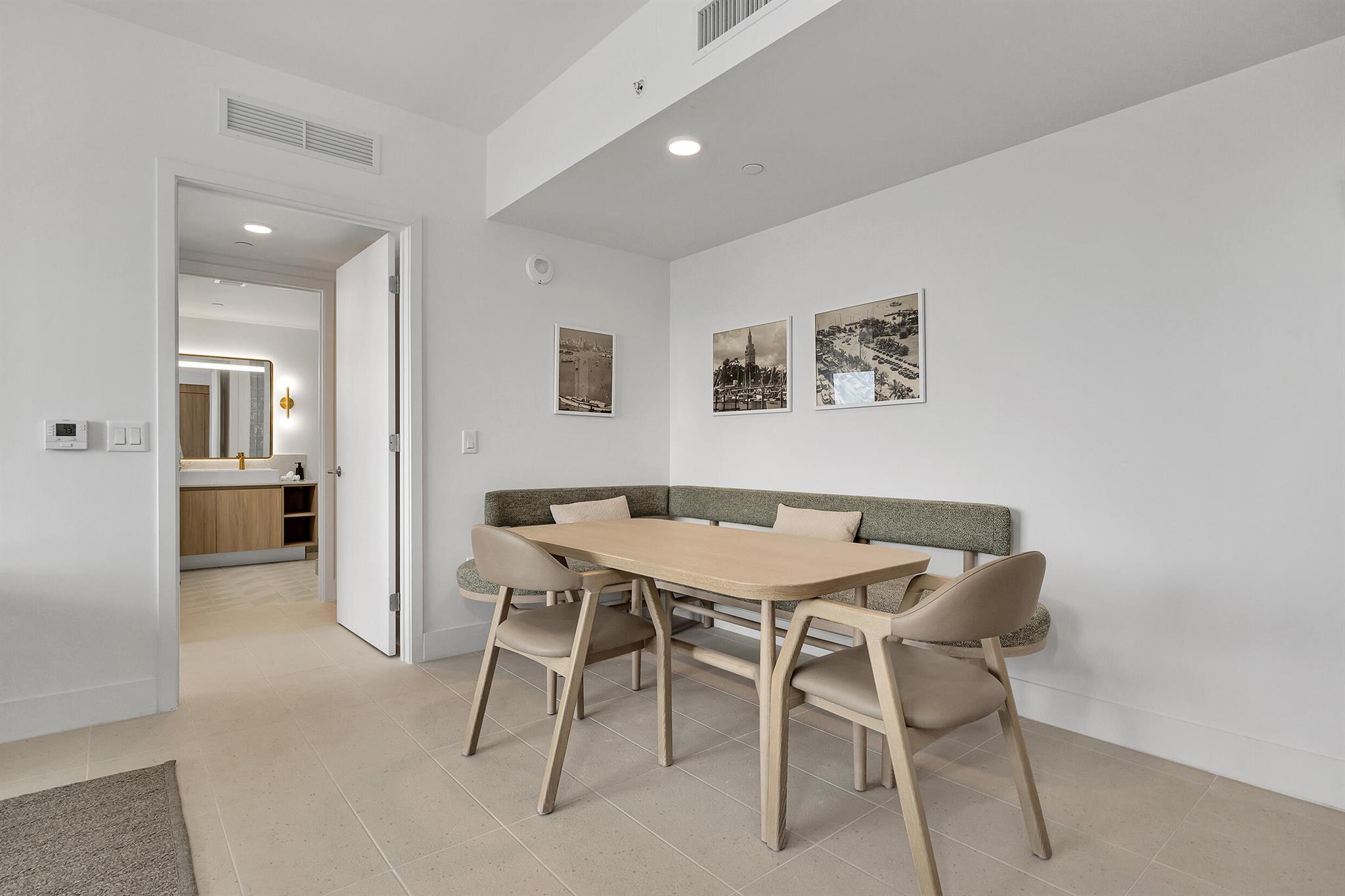 image The Gale Hotel5