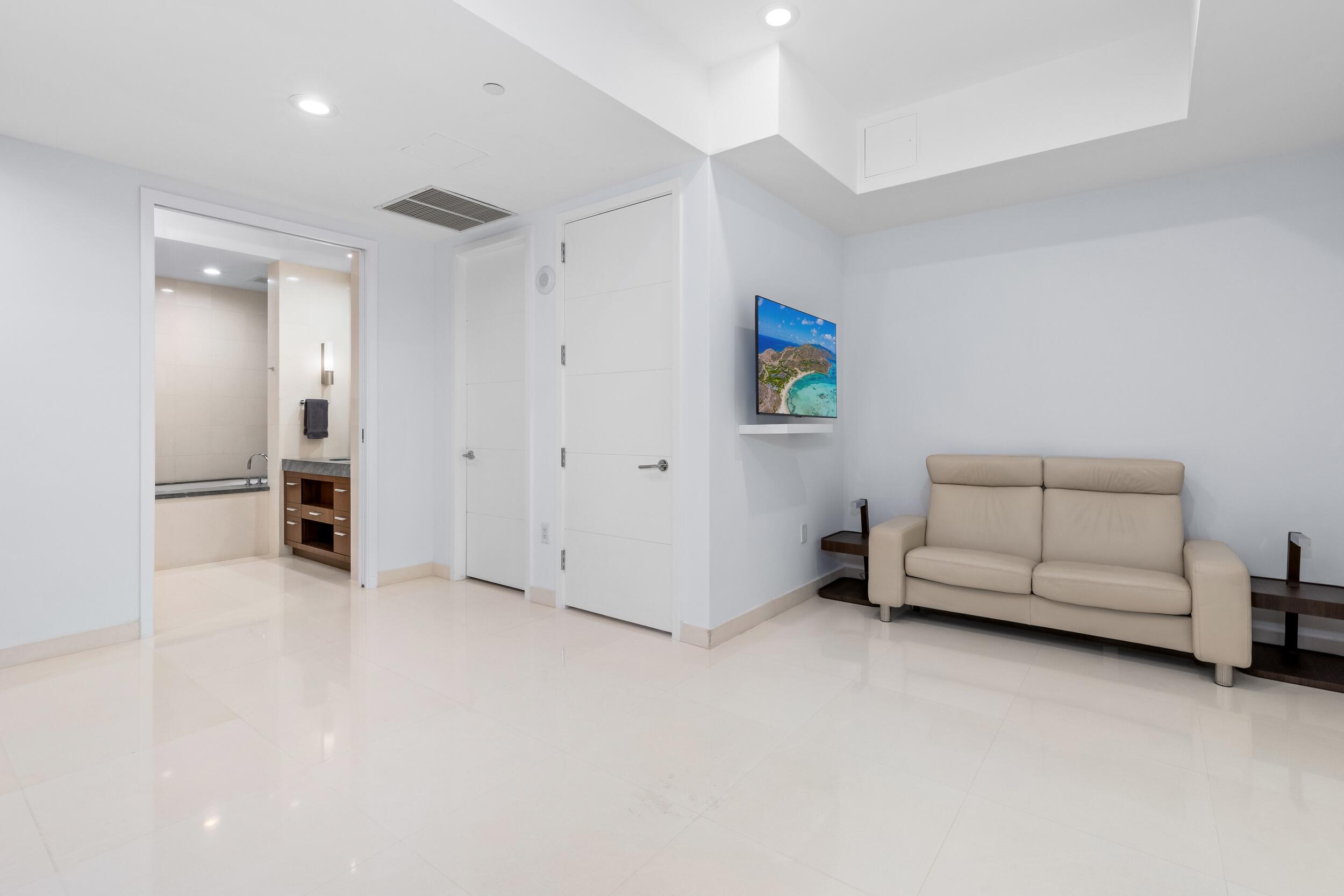 1000 S Ocean #110 Boca Raton, FL 33432