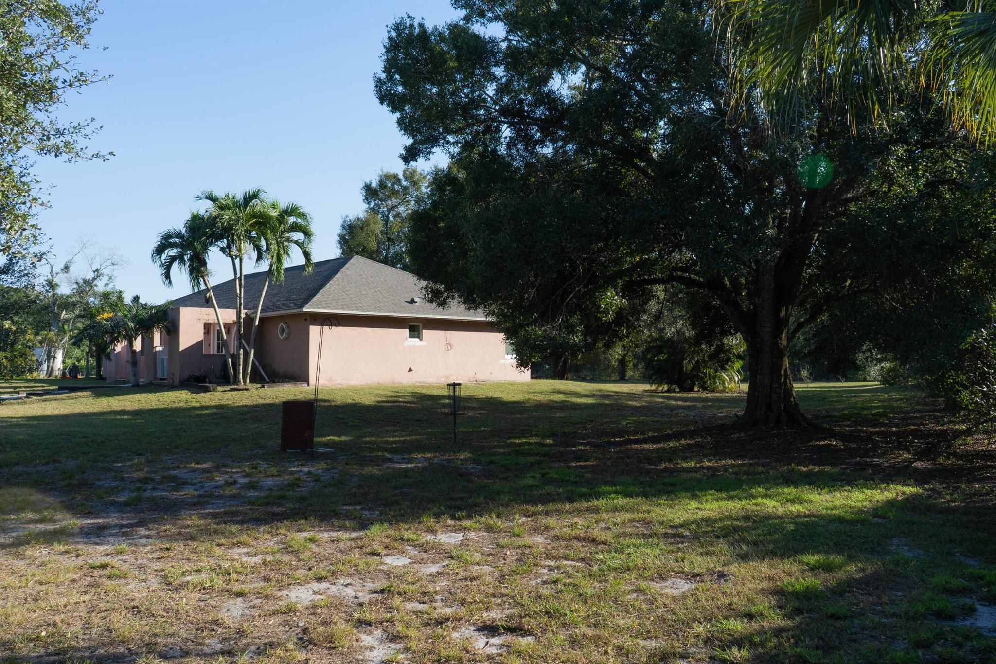 18726 50th St Loxahatchee, FL 33470
