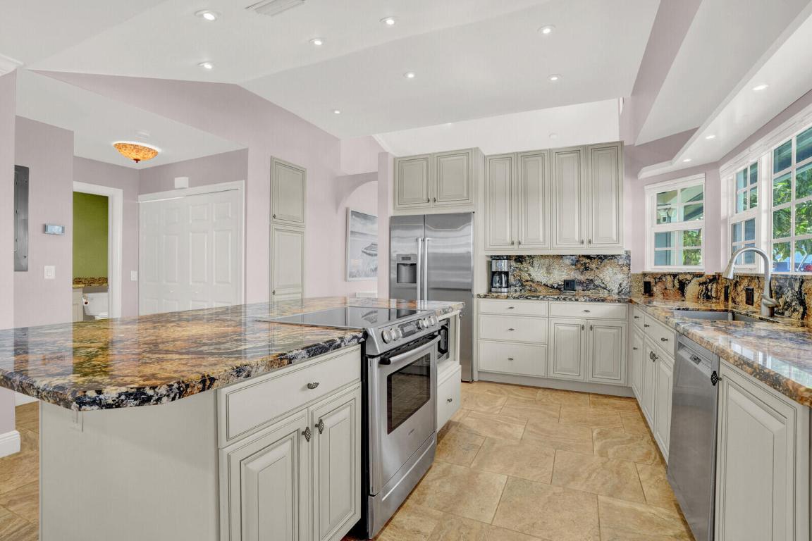 622 Ocean Dunes Jupiter, FL 33477