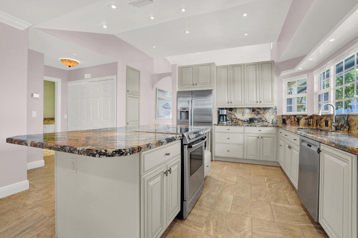 622 Ocean Dunes Jupiter, FL 33477