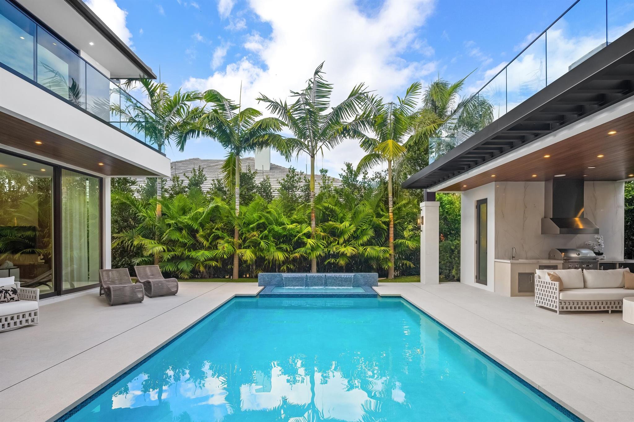 2498 Queen Palm Rd Boca Raton, FL 33432