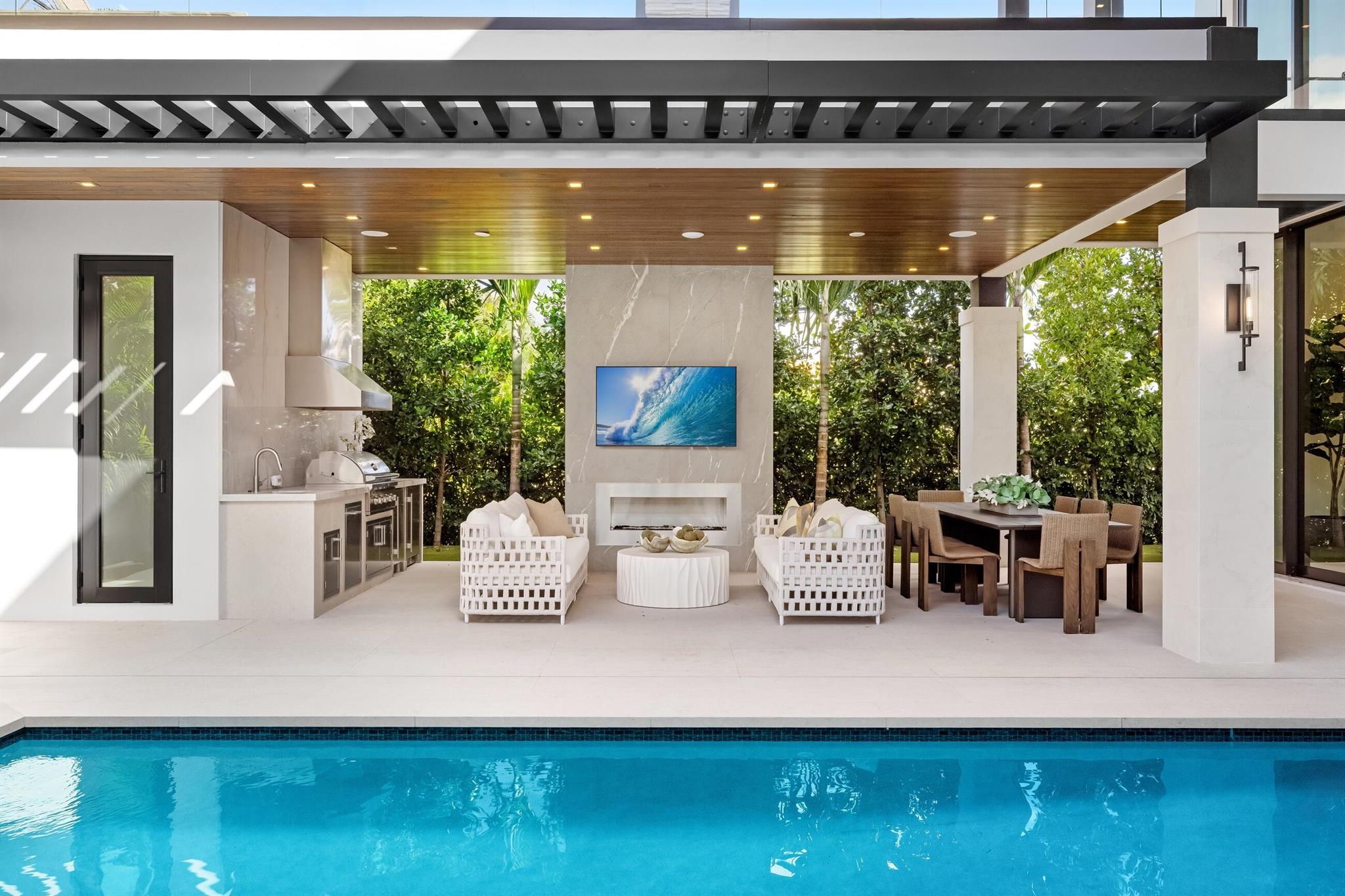 2498 Queen Palm Rd Boca Raton, FL 33432