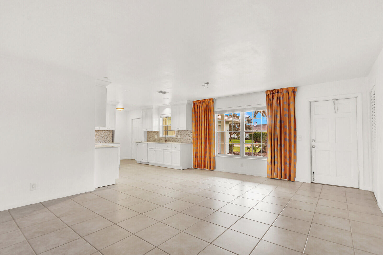 3 SE Paddock Tequesta, FL 33469