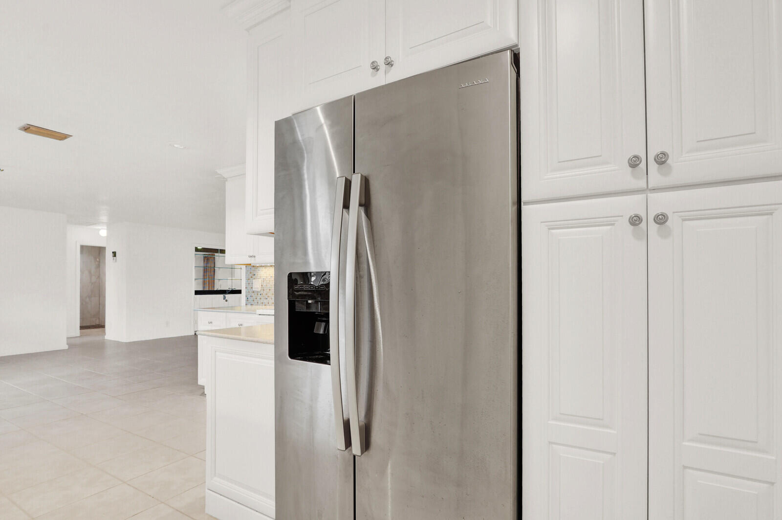 3 SE Paddock Tequesta, FL 33469