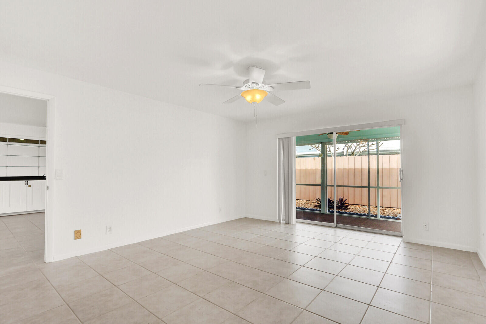 3 SE Paddock Tequesta, FL 33469