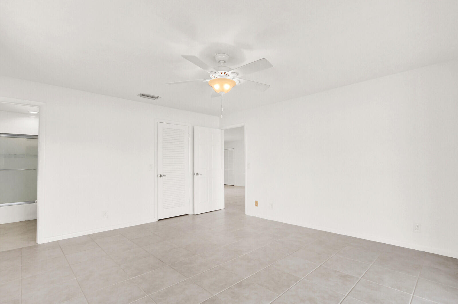 3 SE Paddock Tequesta, FL 33469