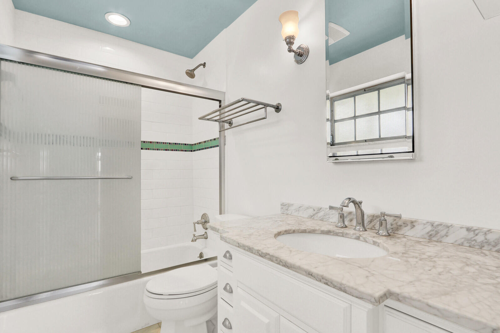 3 SE Paddock Tequesta, FL 33469