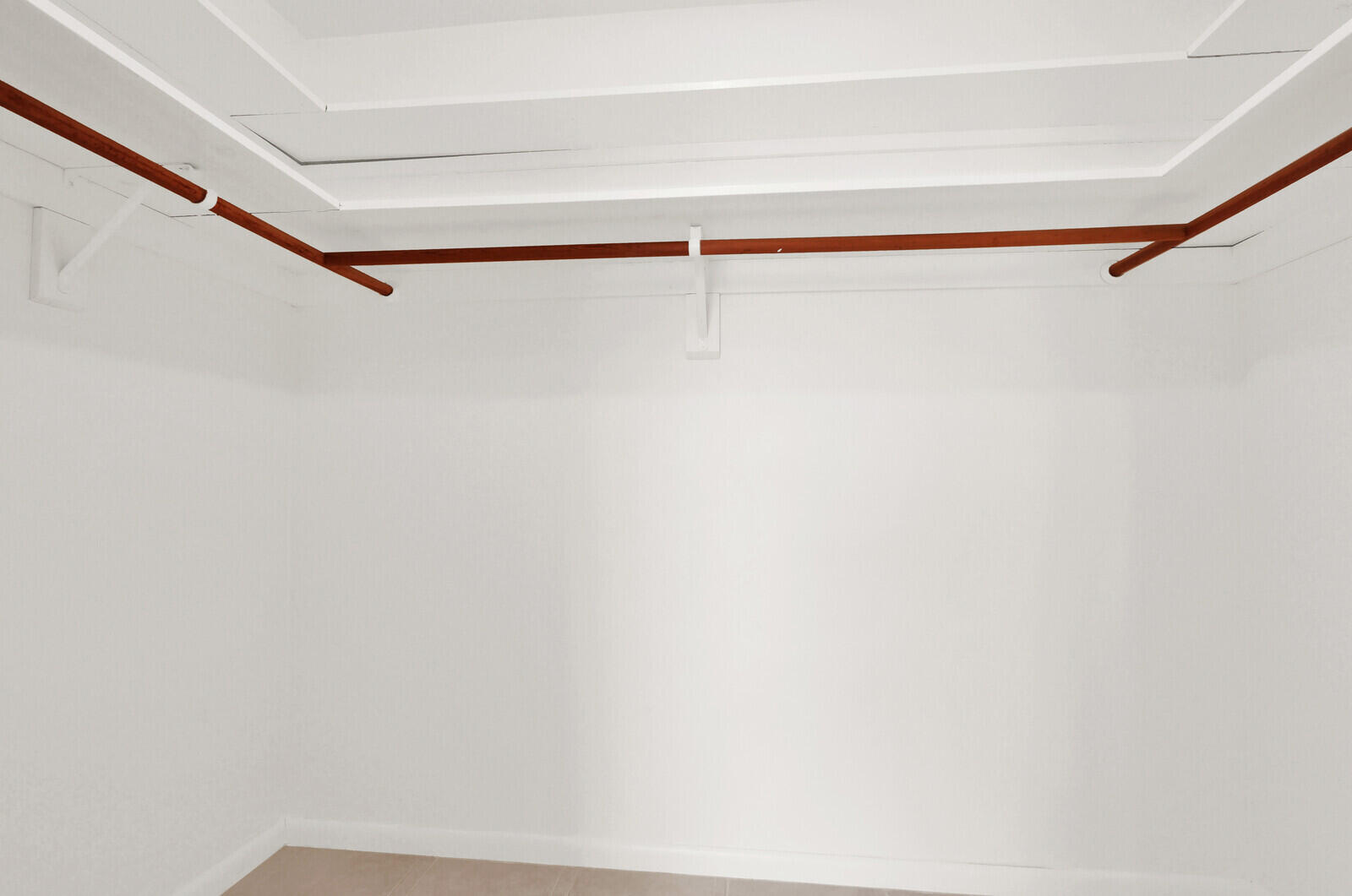 3 SE Paddock Tequesta, FL 33469