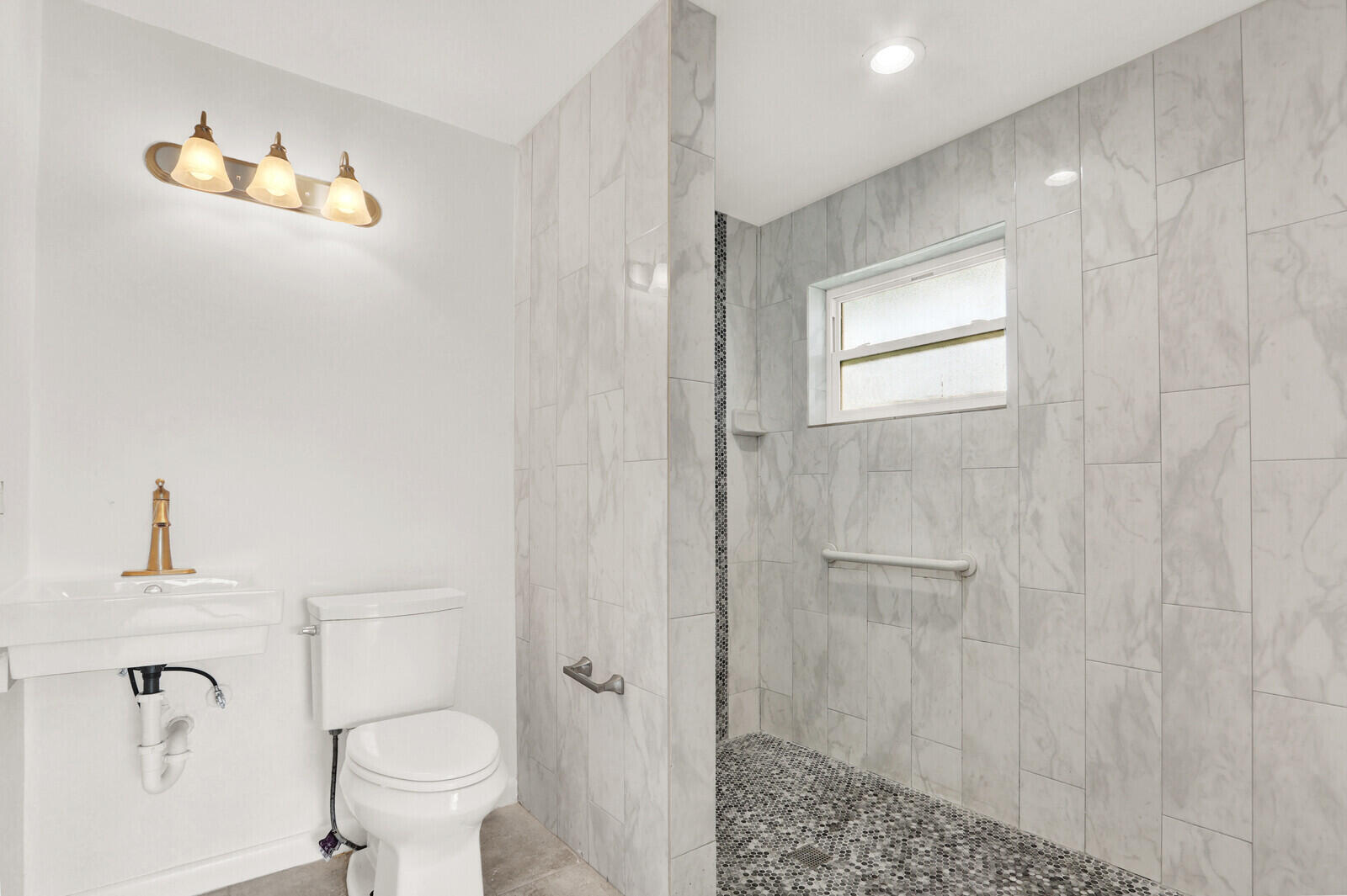 3 SE Paddock Tequesta, FL 33469