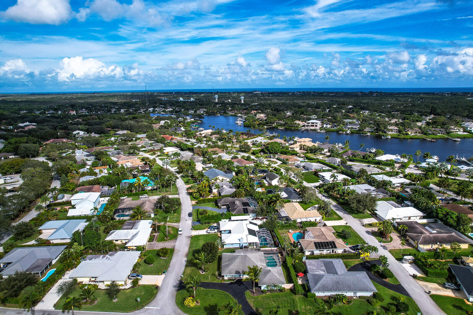 3 SE Paddock Tequesta, FL 33469