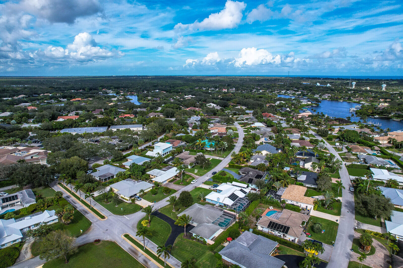3 SE Paddock Tequesta, FL 33469