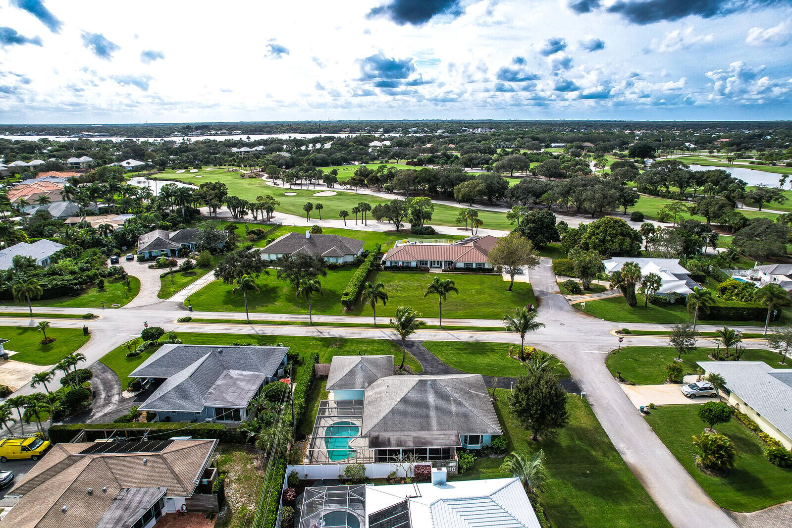 3 SE Paddock Tequesta, FL 33469