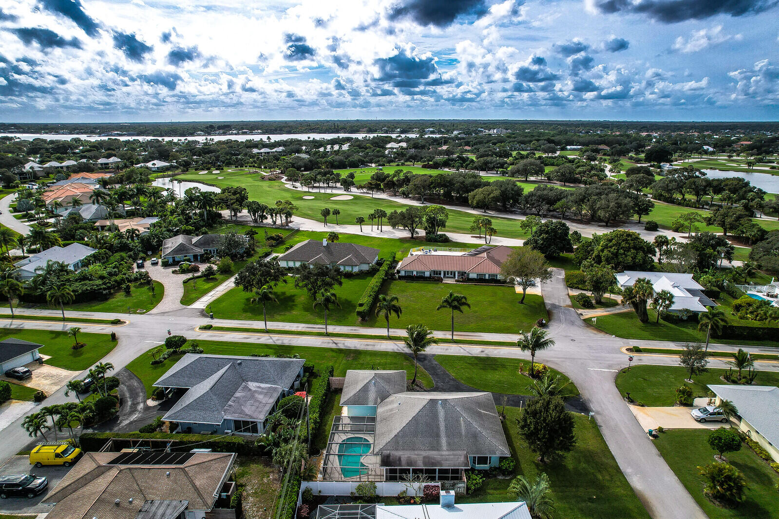 3 SE Paddock Tequesta, FL 33469