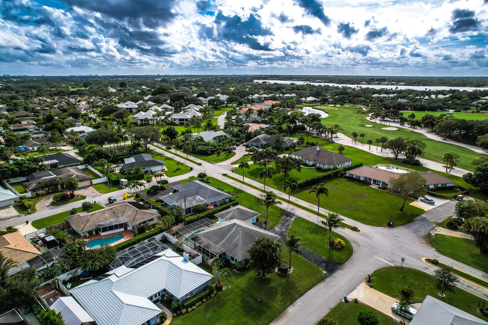 3 SE Paddock Tequesta, FL 33469