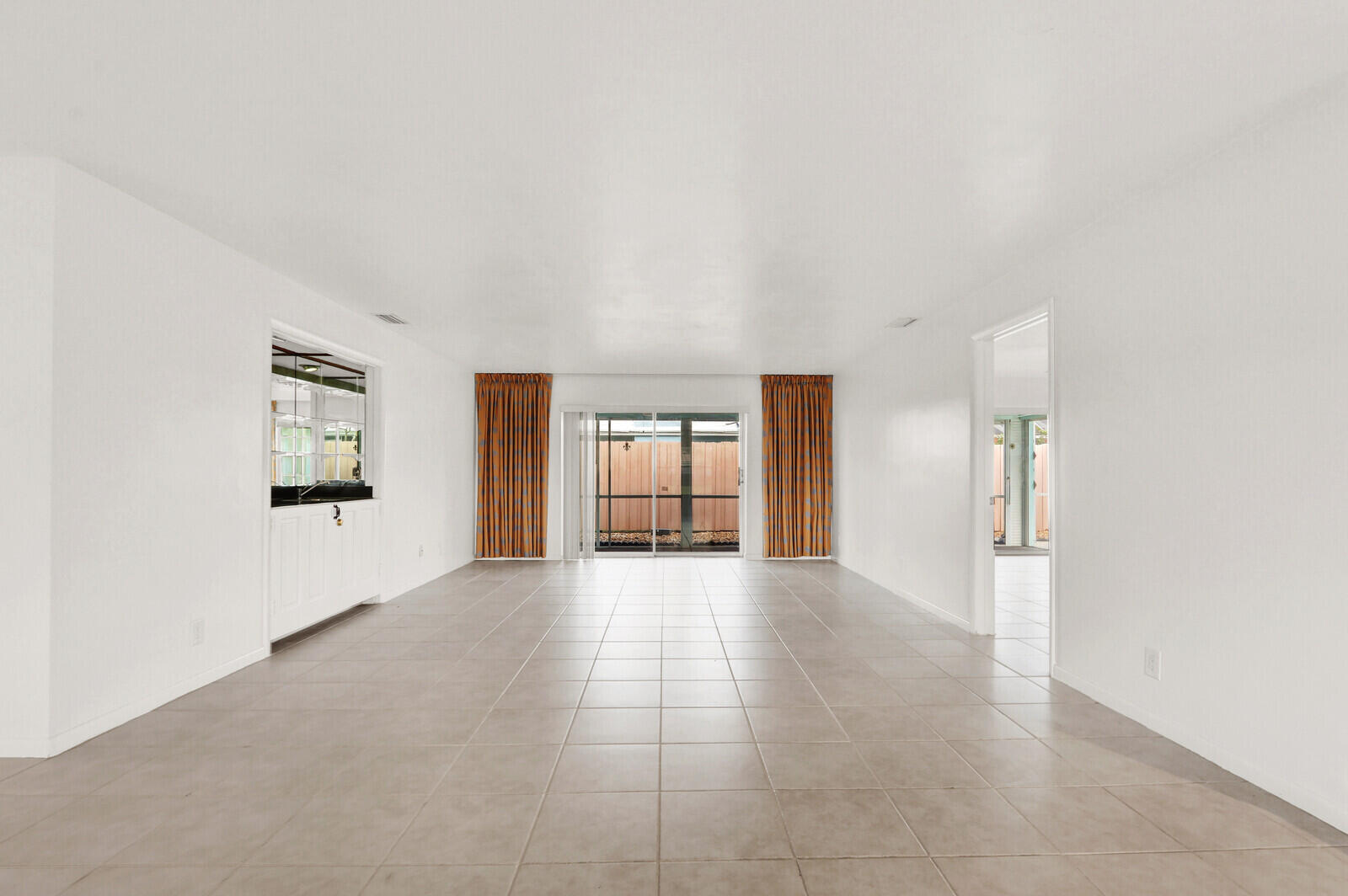 3 SE Paddock Tequesta, FL 33469