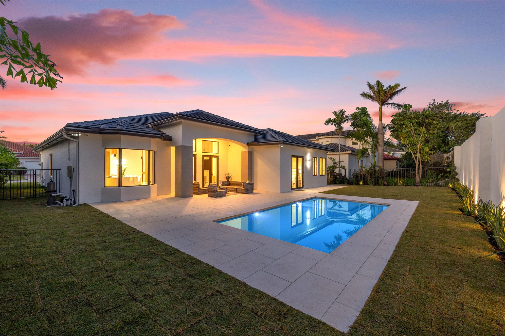 1740 SW 2nd Ave Boca Raton, FL 33432