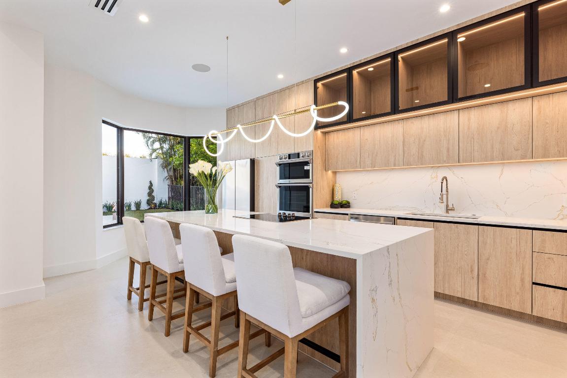 1740 SW 2nd Ave Boca Raton, FL 33432