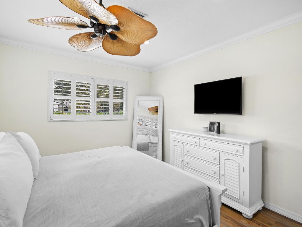 2401 NE 45th Lighthouse Point, FL 33064