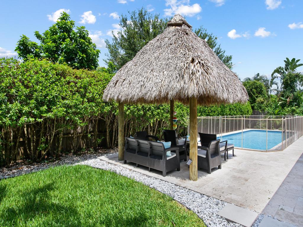 2401 NE 45th Lighthouse Point, FL 33064