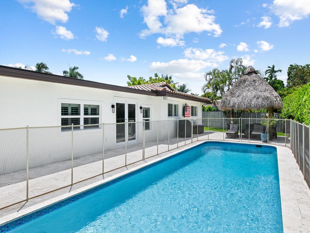 2401 NE 45th Lighthouse Point, FL 33064