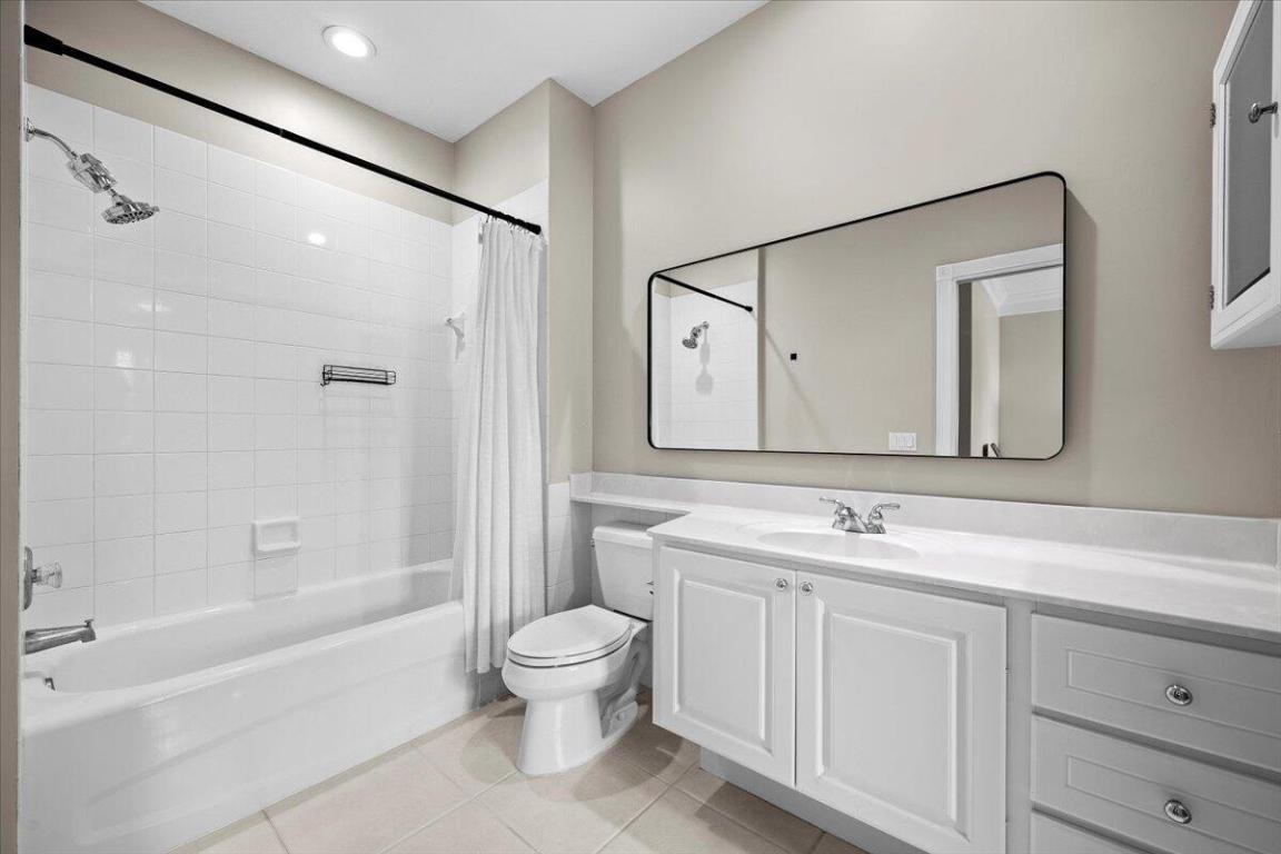 164 Soriano Jupiter, FL 33458