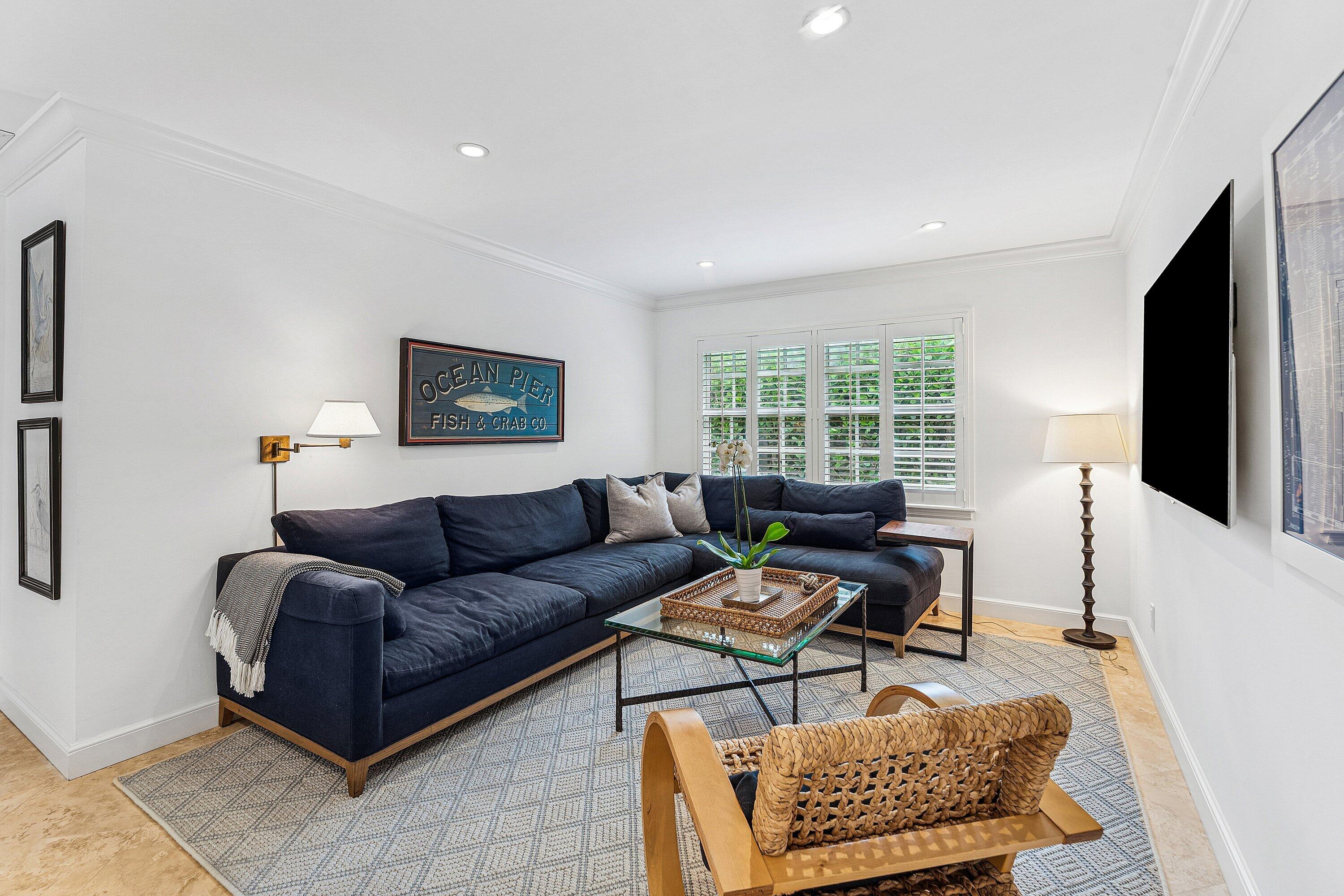 230 Onondaga Palm Beach, FL 33480