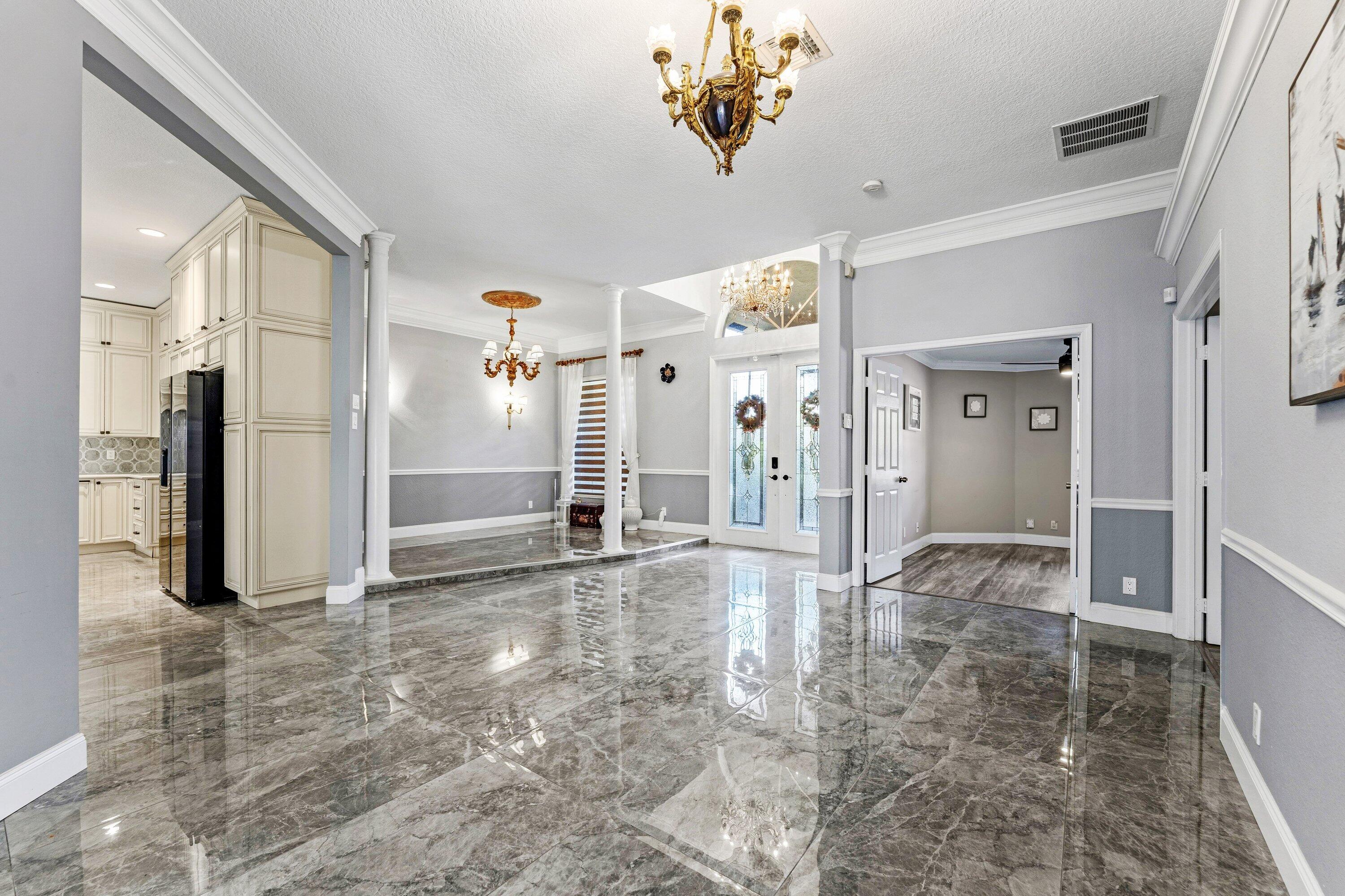 13256 Temple The Acreage, FL 33412