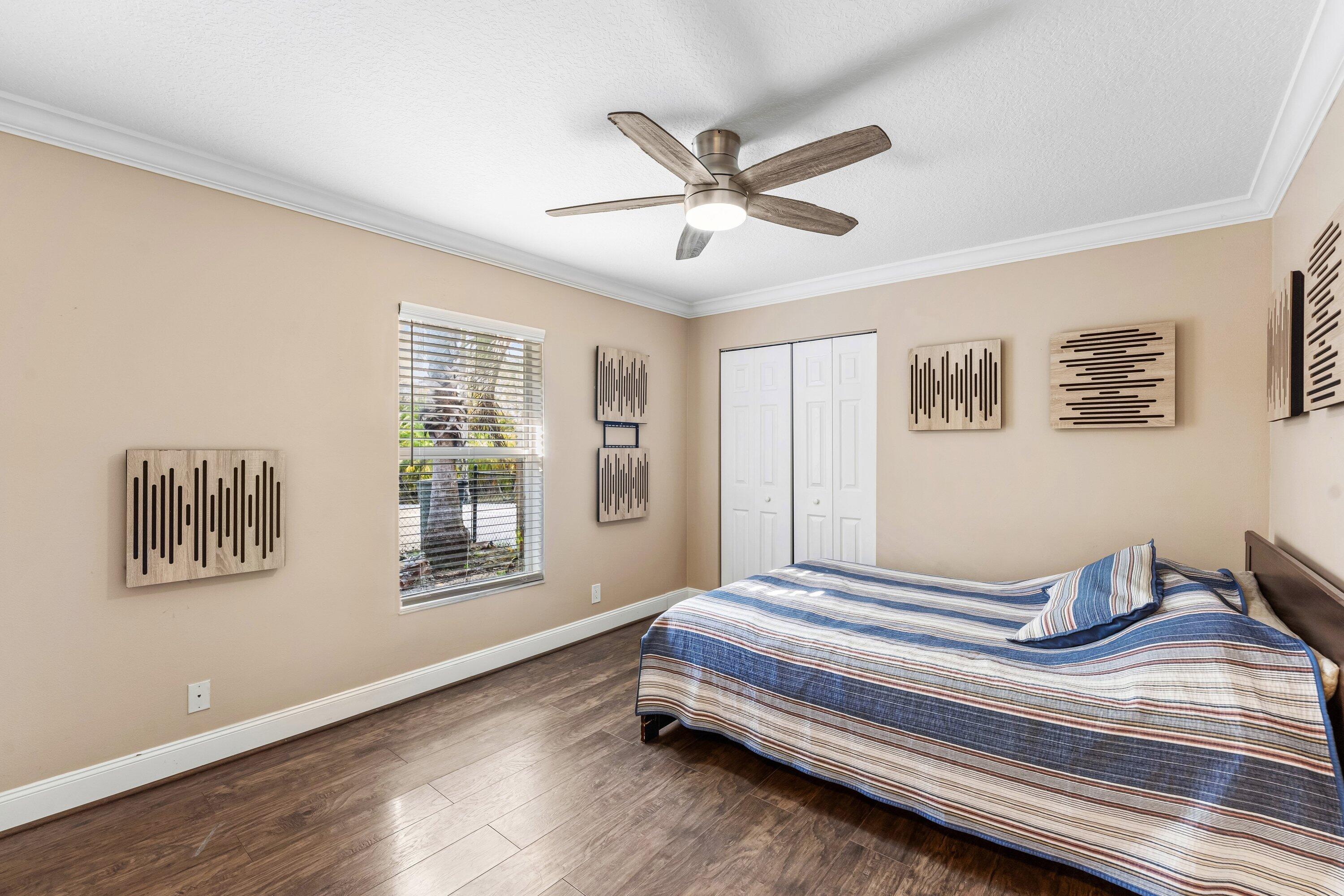 13256 Temple The Acreage, FL 33412