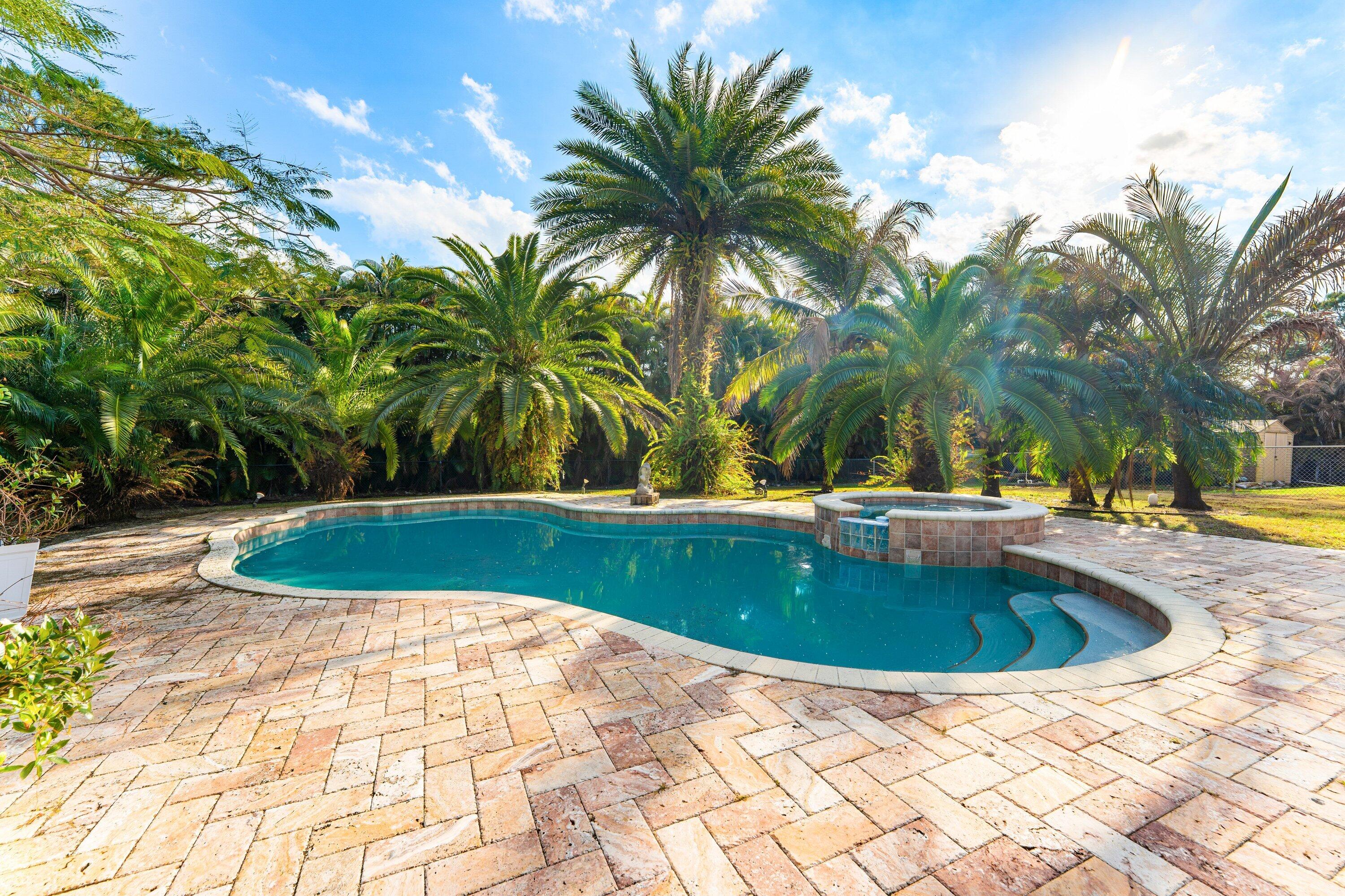 13256 Temple The Acreage, FL 33412