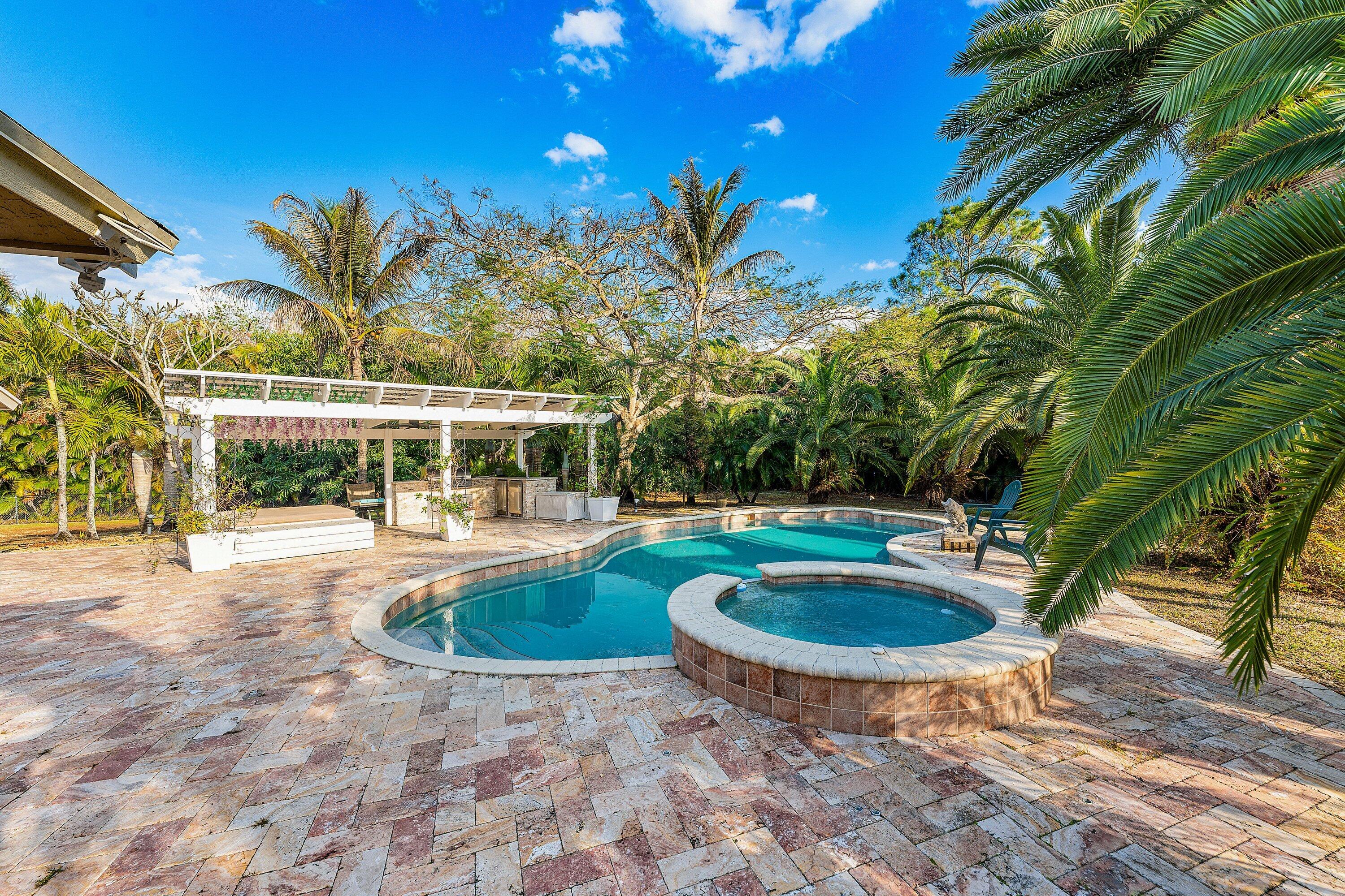 13256 Temple The Acreage, FL 33412