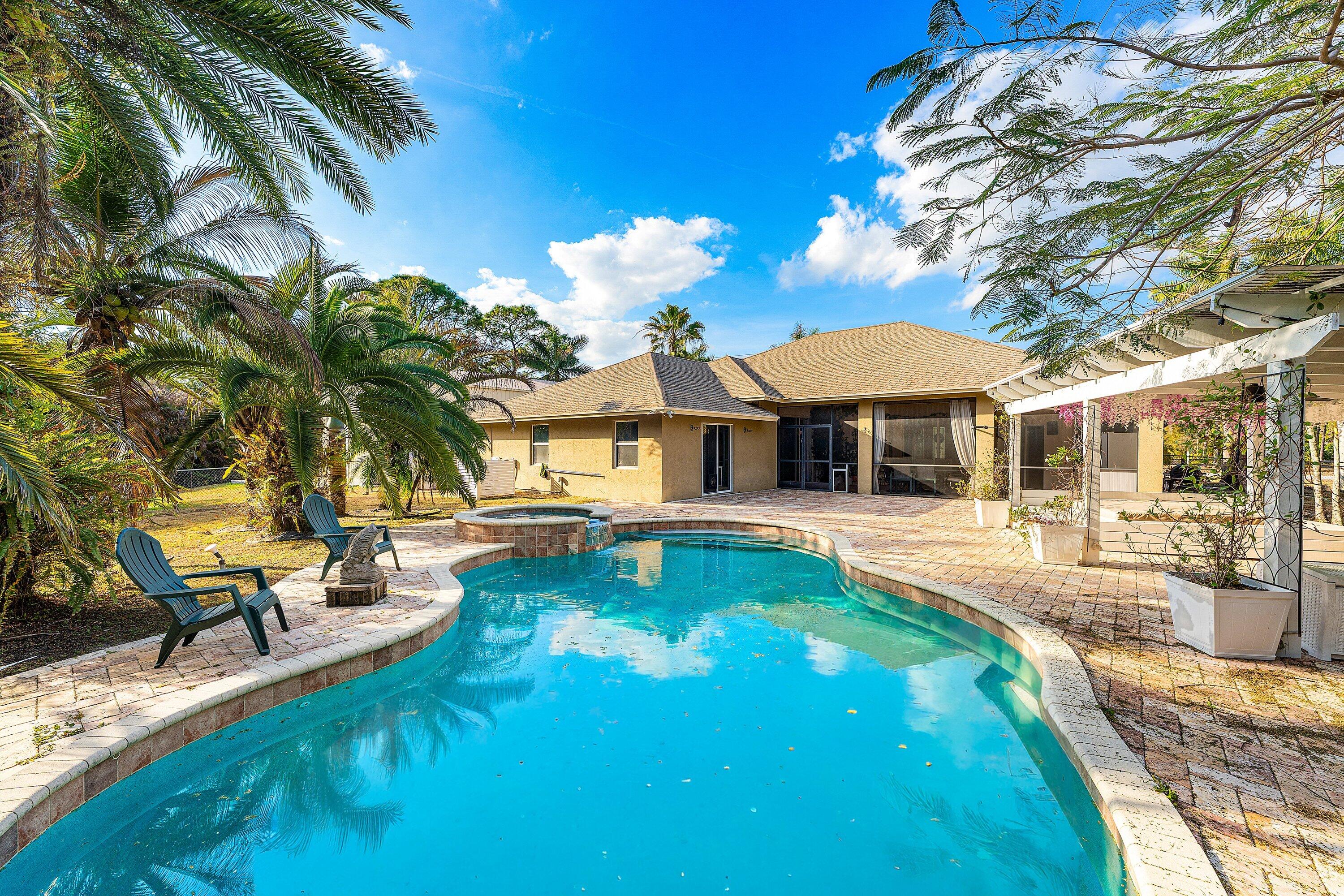 13256 Temple The Acreage, FL 33412