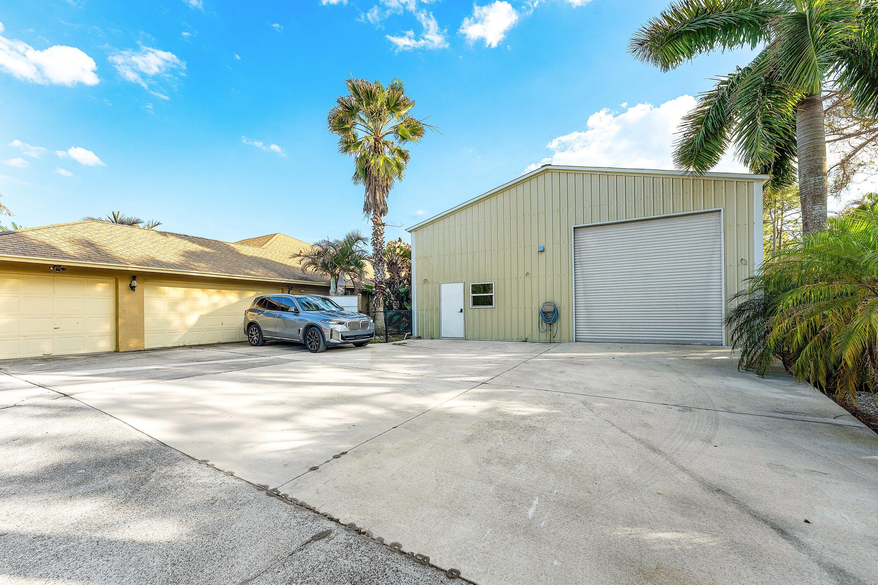 13256 Temple The Acreage, FL 33412