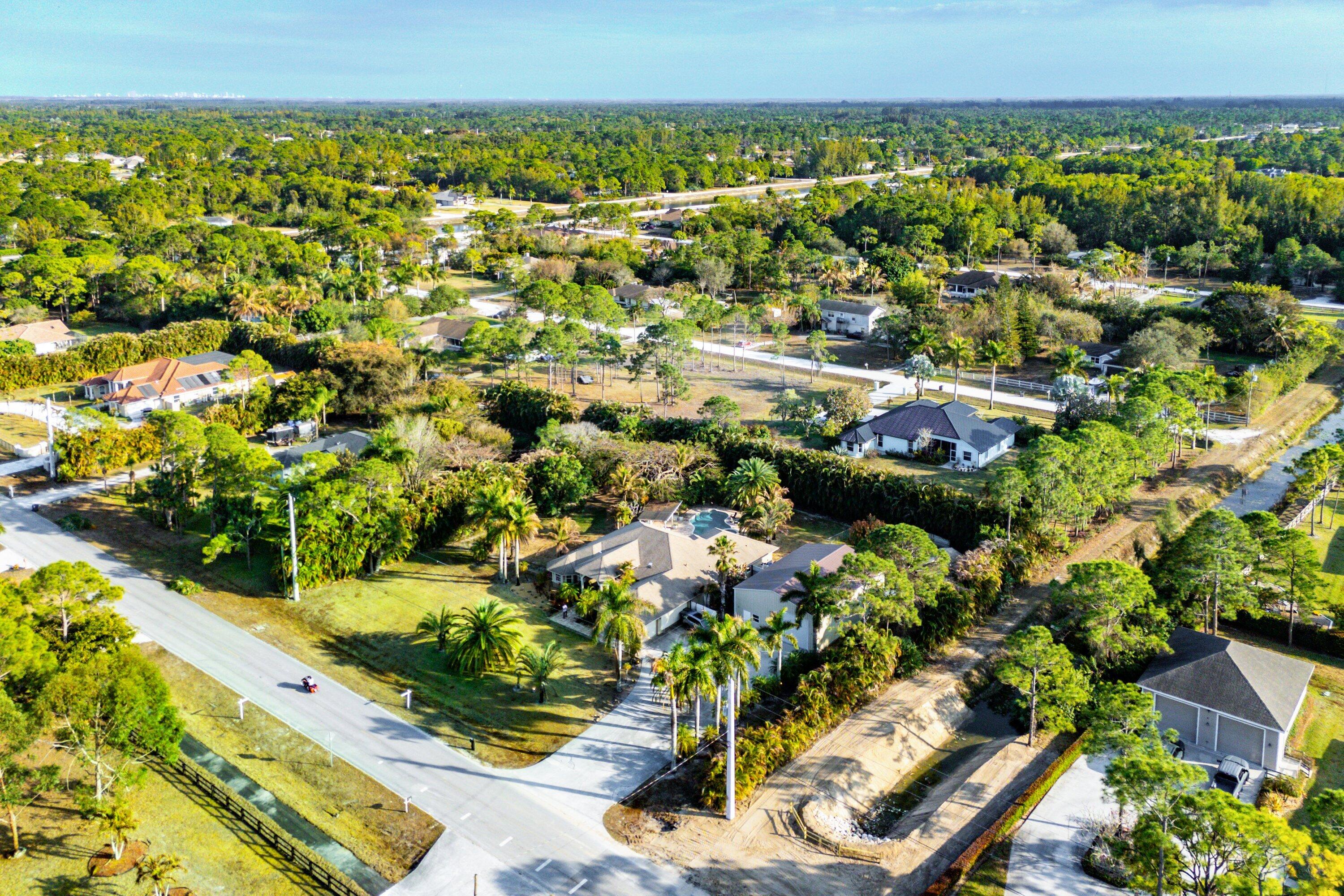 13256 Temple The Acreage, FL 33412