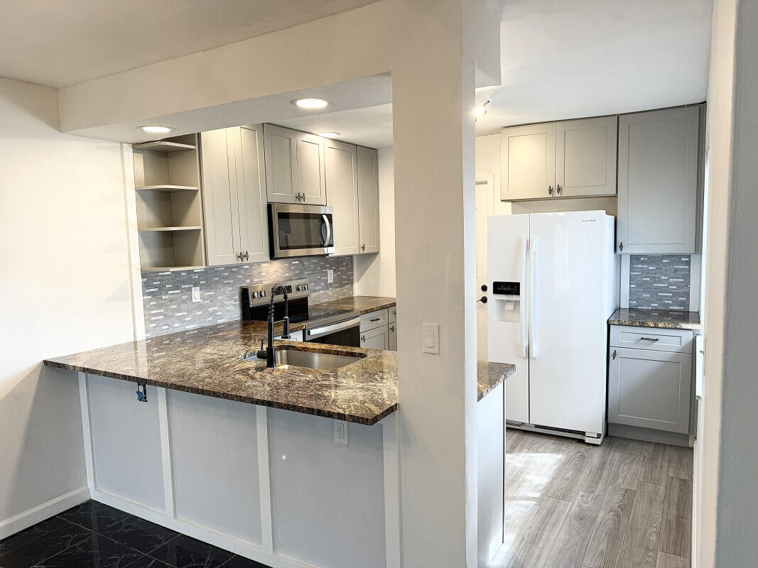 2092 SE Talwood Port St Lucie, FL 34952