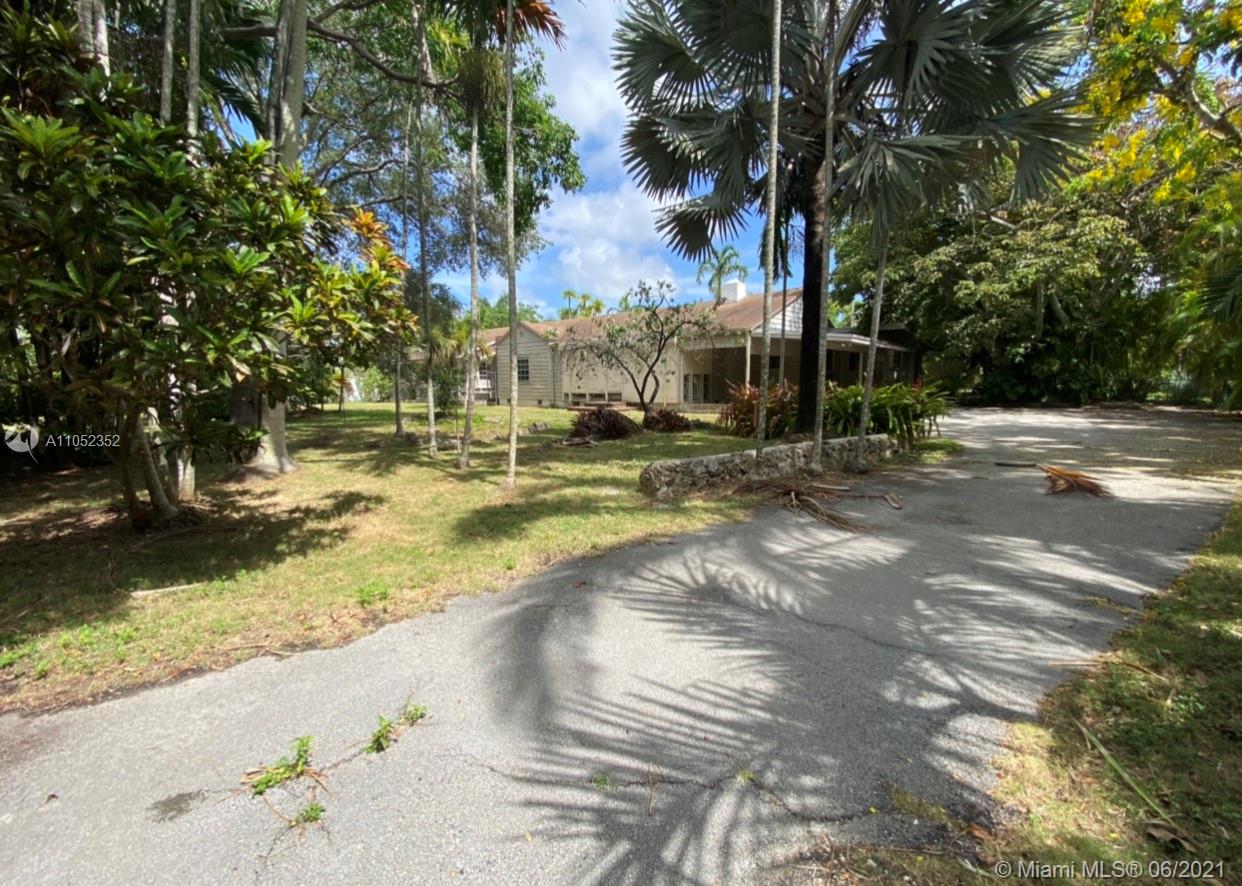 7474 SW 102nd St,Pinecrest, FL 33156