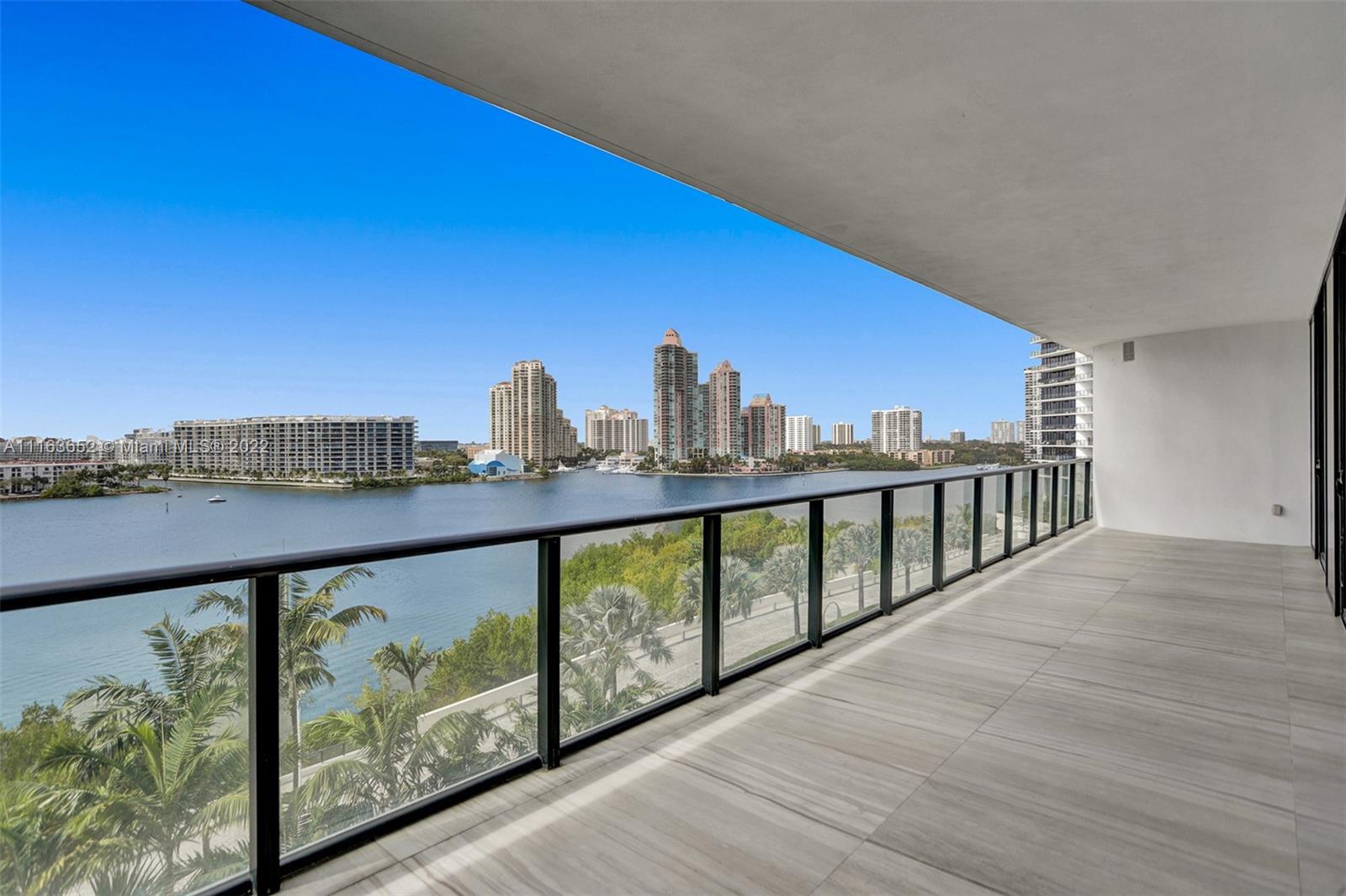 image Prive Miami35