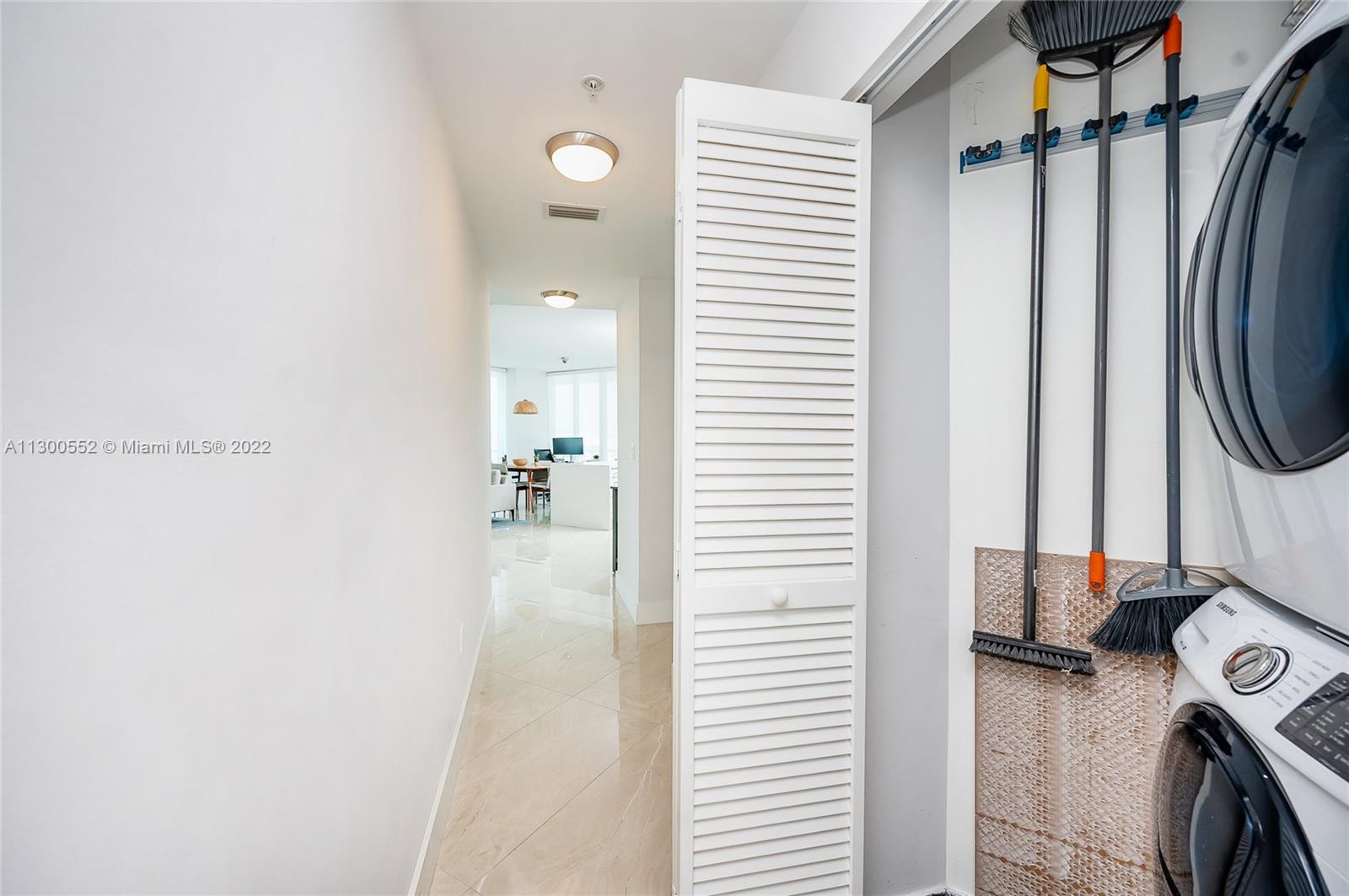 1111 SW 1st Ave #2625-N Miami, FL 33130