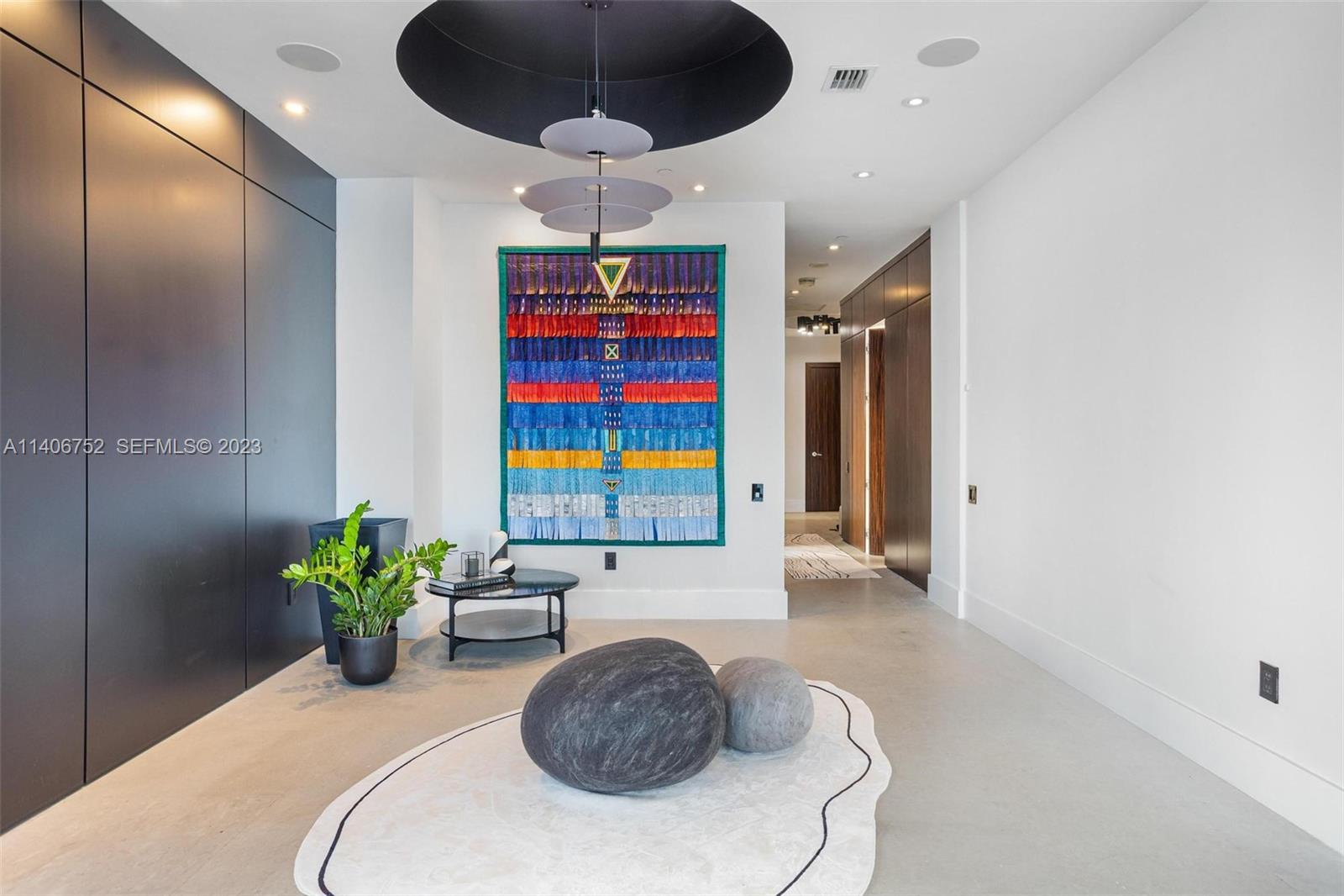 image Four Seasons Residences Miami12