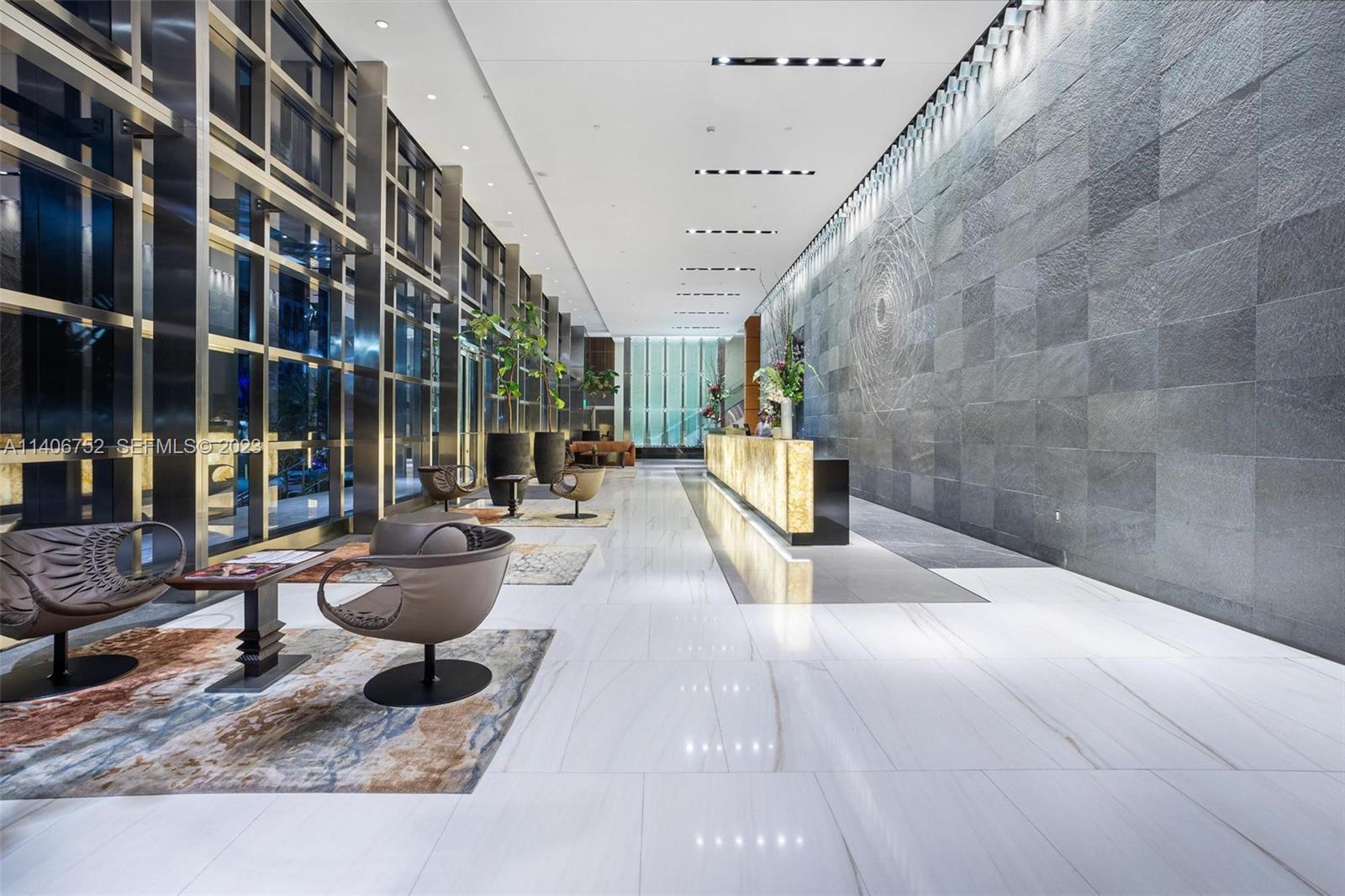 image Four Seasons Residences Miami27