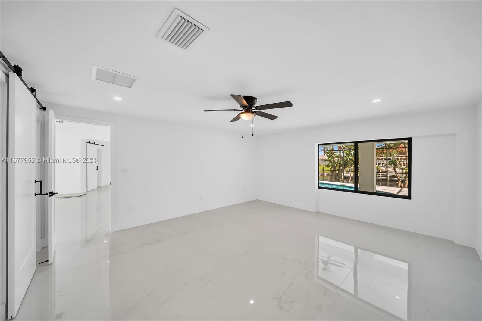 2851 SE 19th Pl,Cape Coral, FL 33904