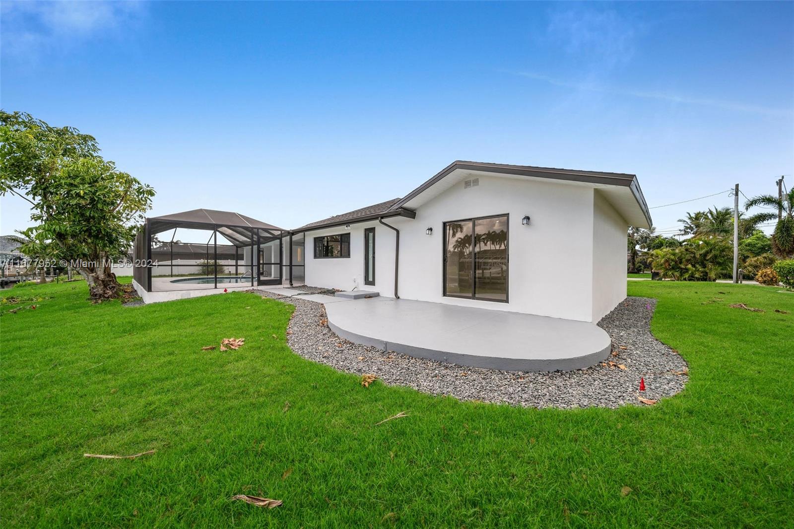 2851 SE 19th Pl,Cape Coral, FL 33904