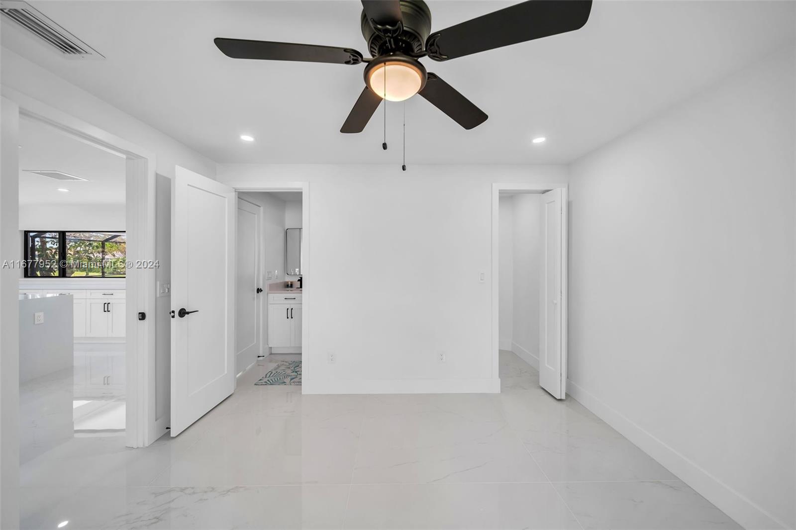 2851 SE 19th Pl,Cape Coral, FL 33904