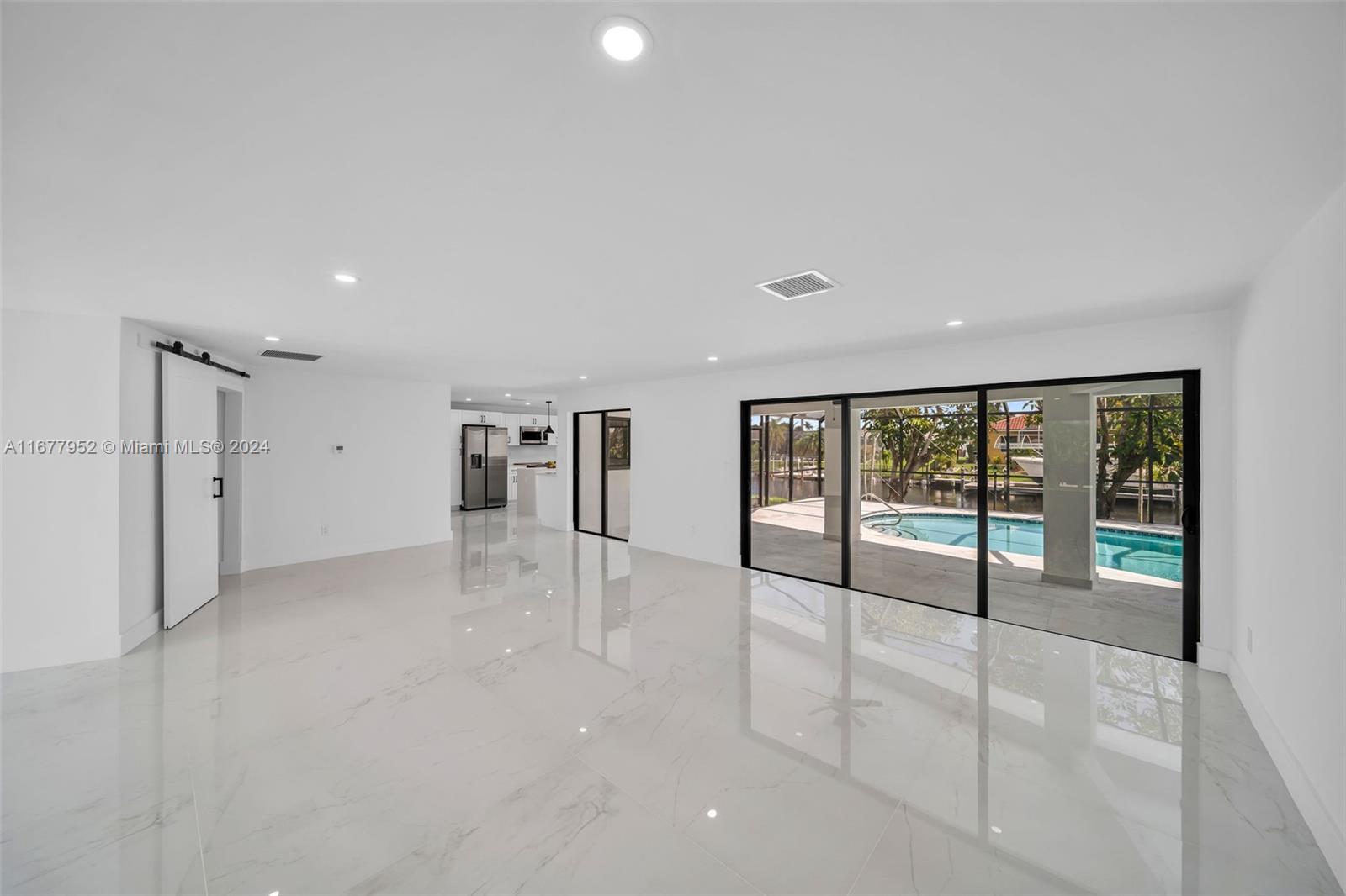 2851 SE 19th Pl,Cape Coral, FL 33904