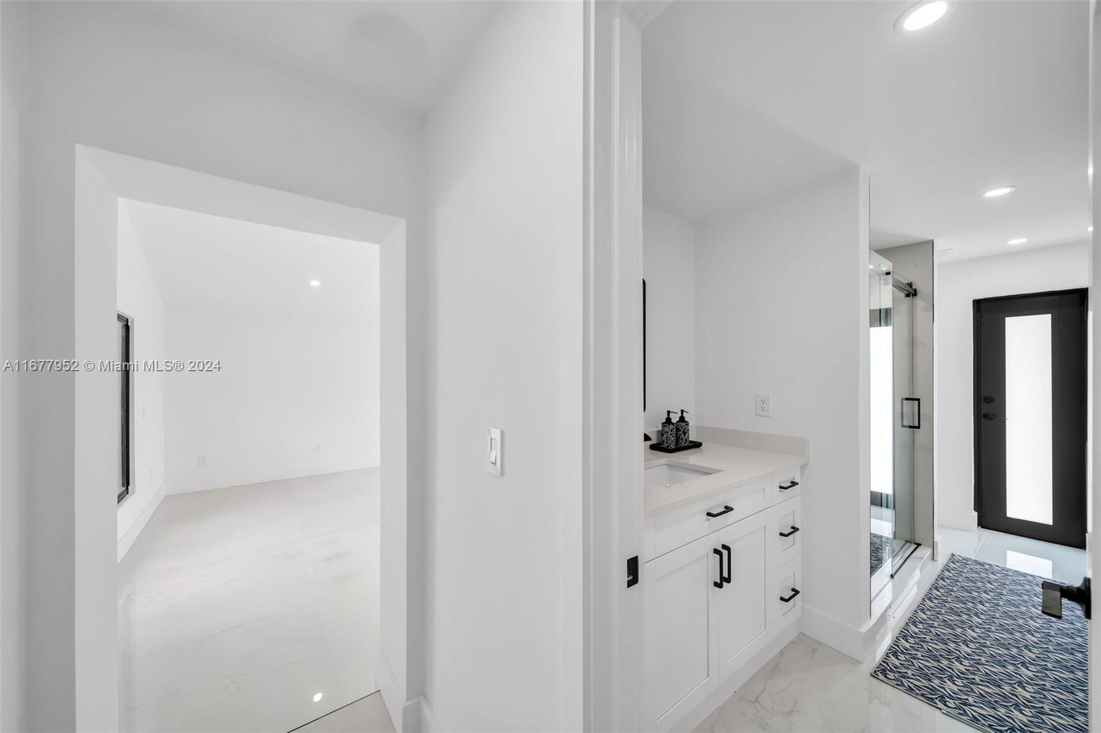 2851 SE 19th Pl,Cape Coral, FL 33904