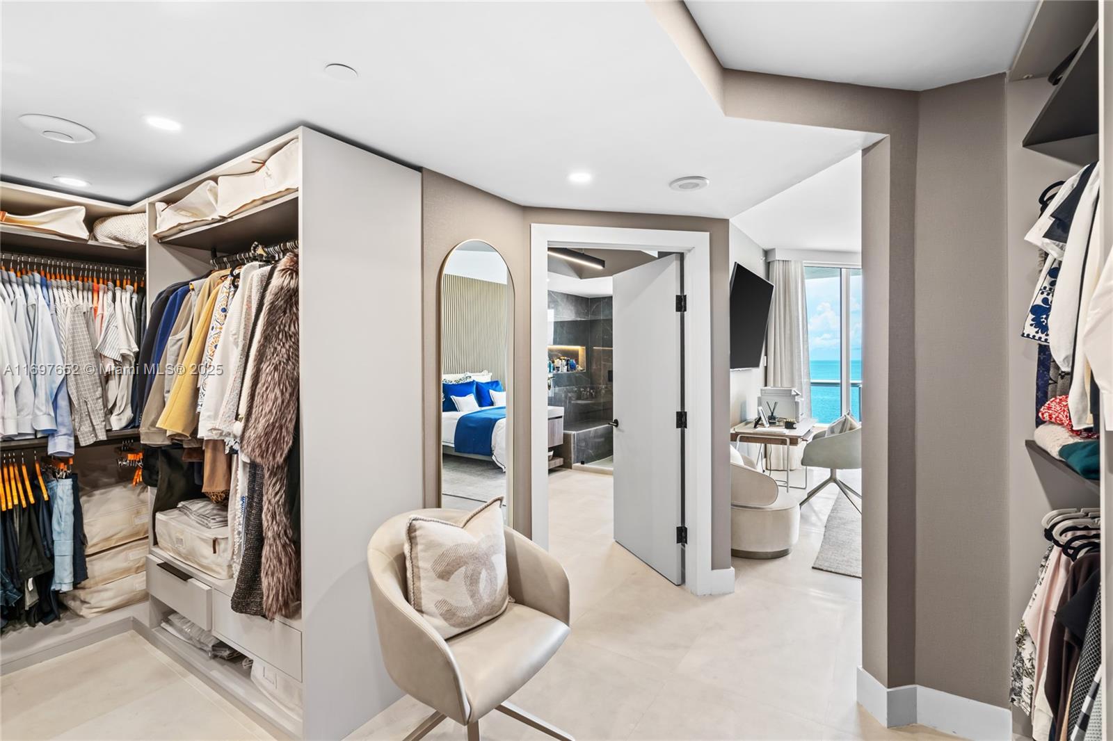 image Acqualina Ocean Residence30