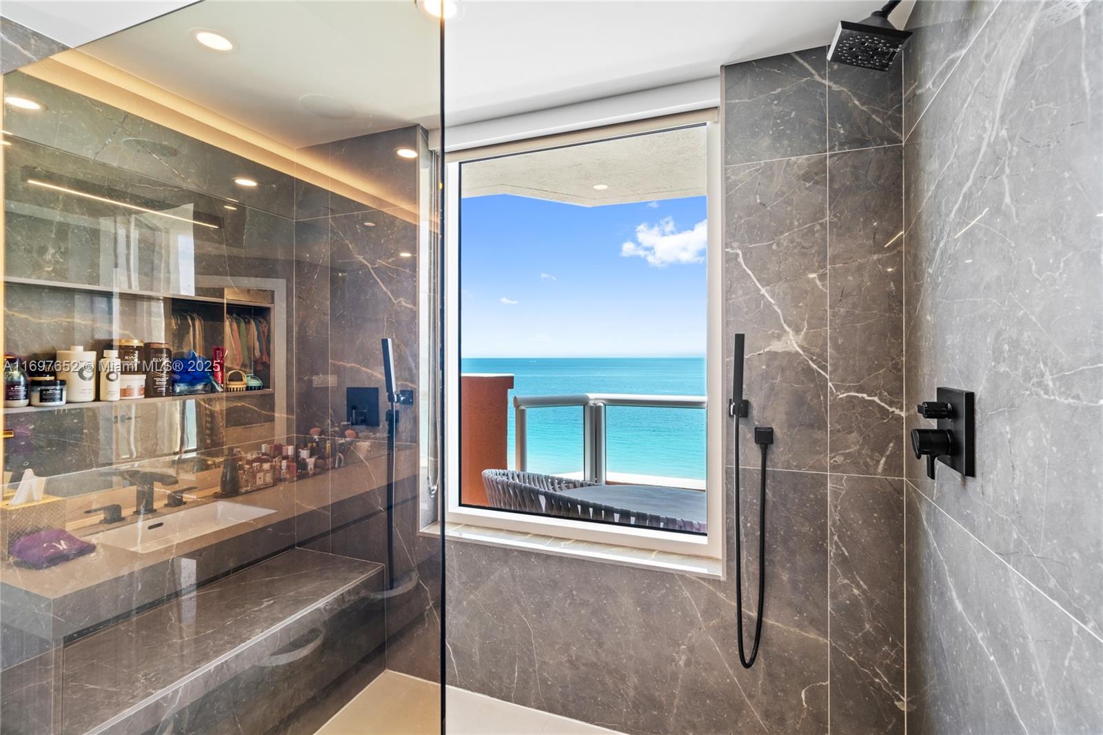 image Acqualina Ocean Residence34